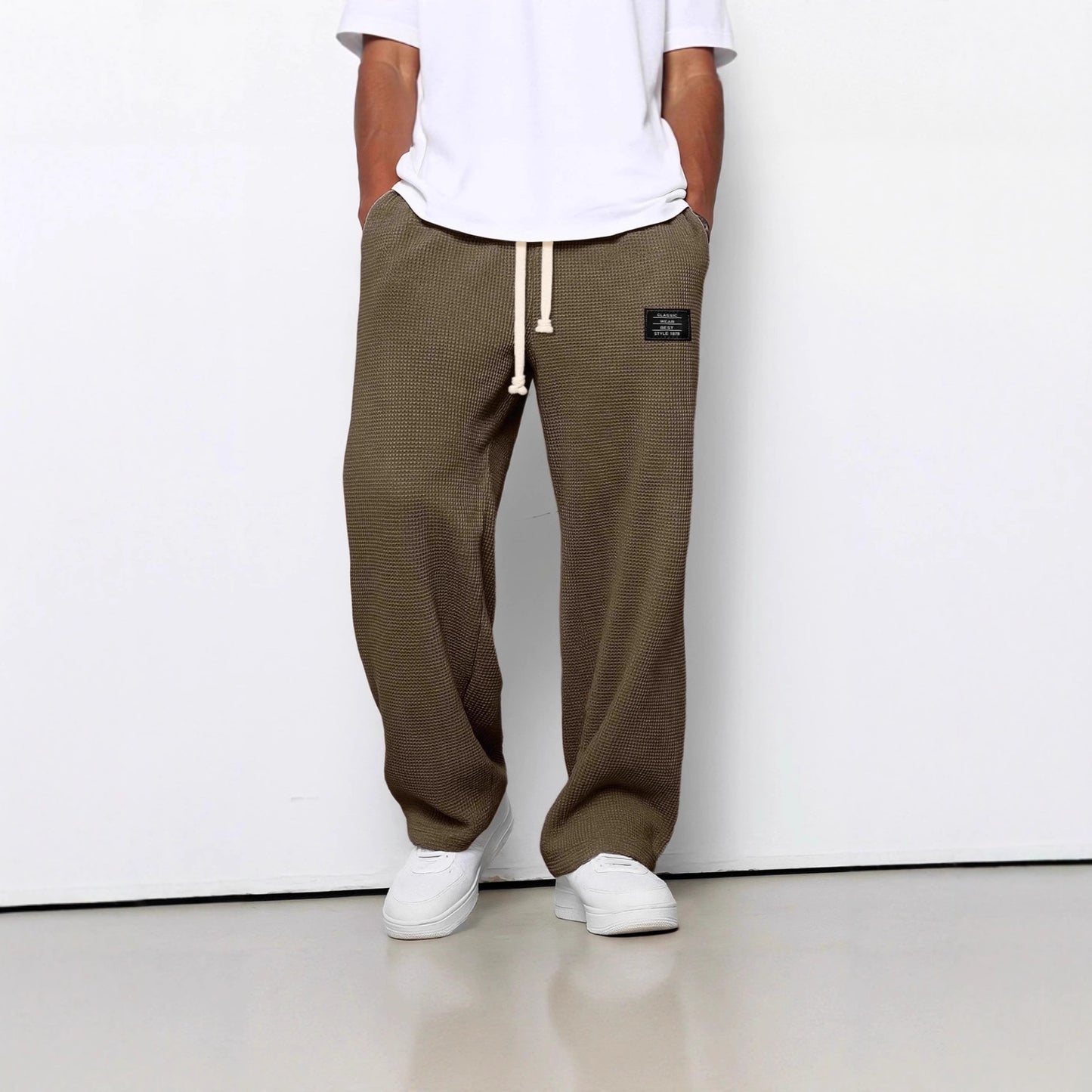 Lässige Herren Freizeit- und Sporthose mit Kordelzug & Taschen