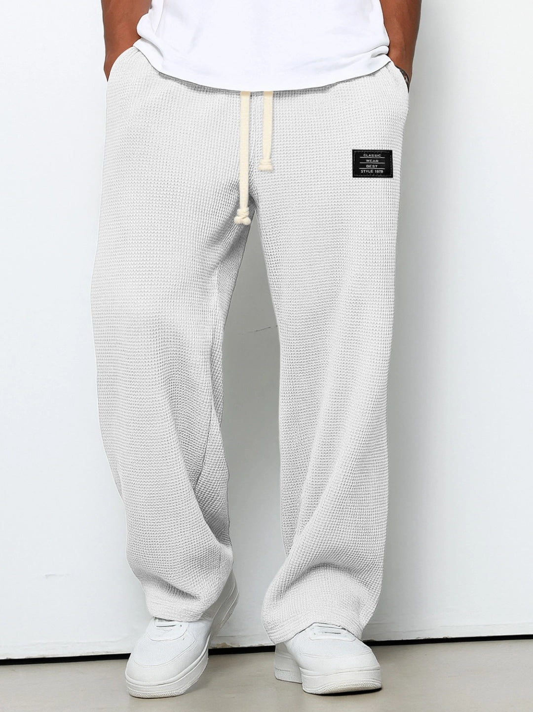 Lässige Herren Freizeit- und Sporthose mit Kordelzug & Taschen
