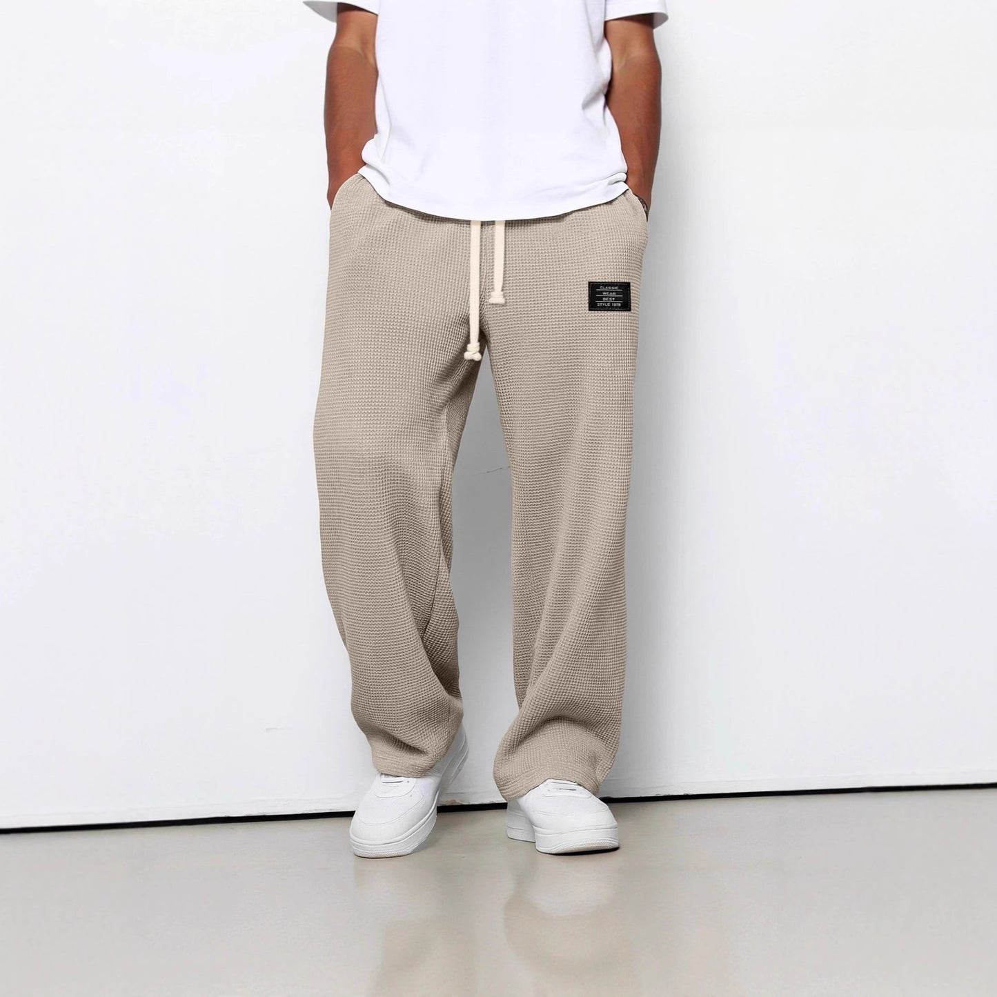 Lässige Herren Freizeit- und Sporthose mit Kordelzug & Taschen