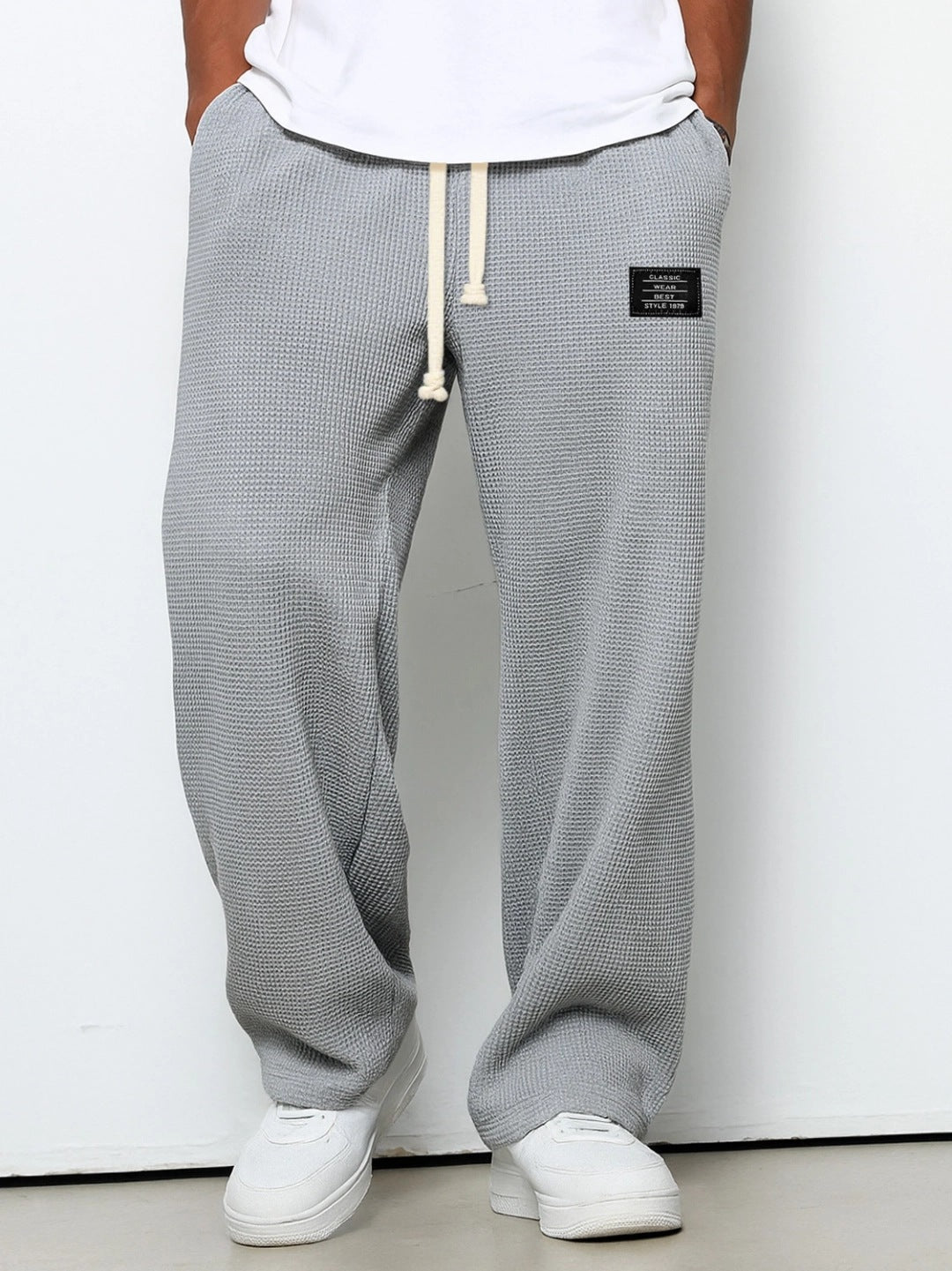 Lässige Herren Freizeit- und Sporthose mit Kordelzug & Taschen
