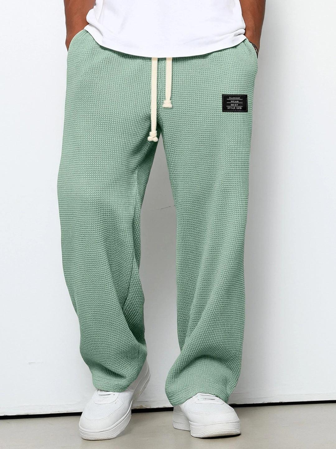 Lässige Herren Freizeit- und Sporthose mit Kordelzug & Taschen